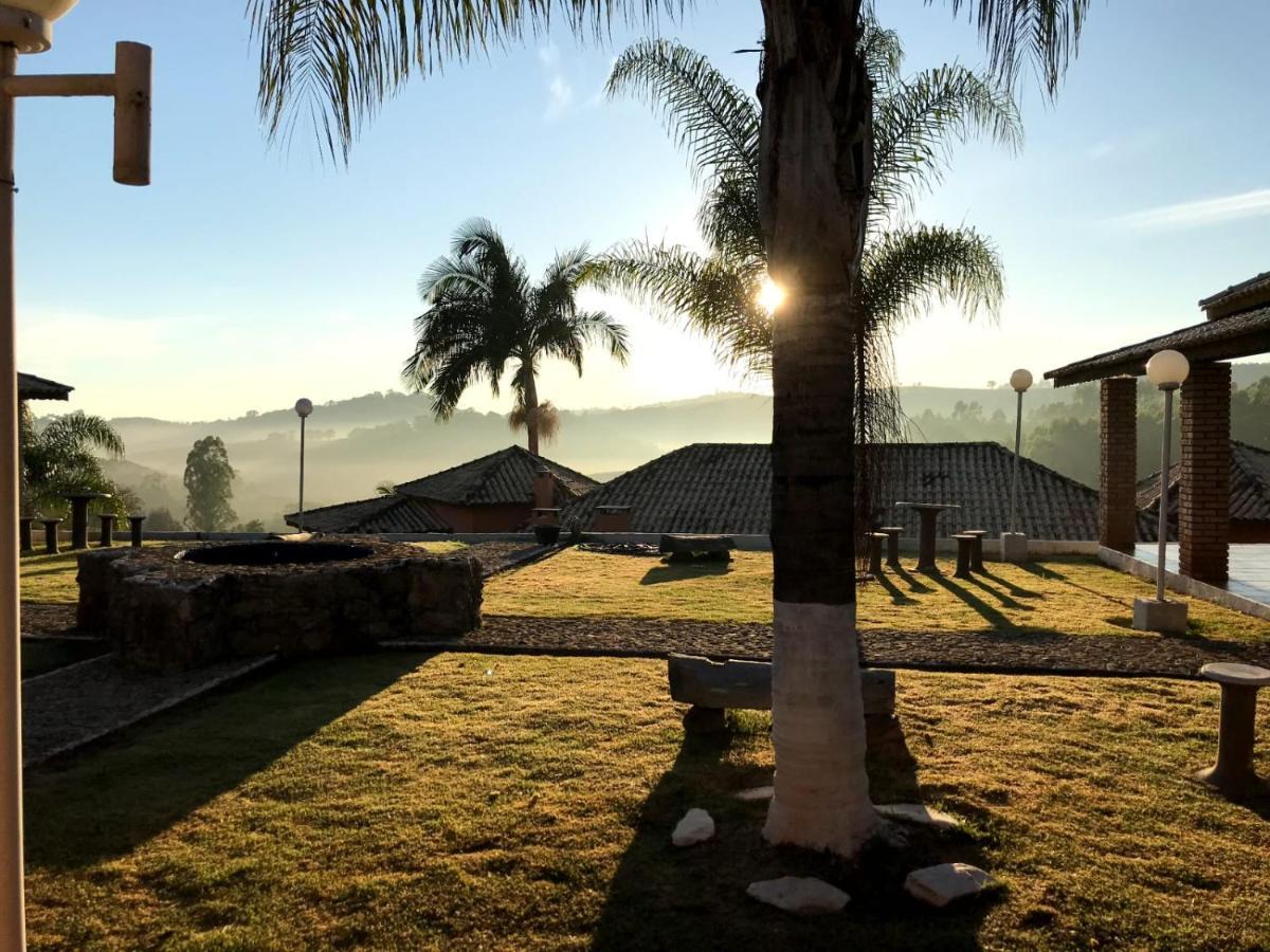 Pousada Vale Das Maritacas Monte Alegre do Sul Εξωτερικό φωτογραφία